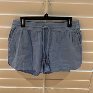 Vinyard vines light blue shorts